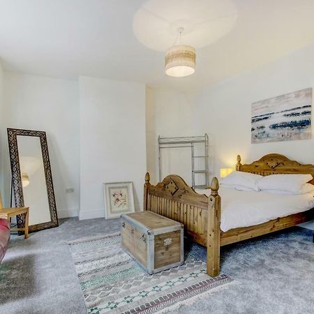 Вілла Lovely 3 Bed House In Бристоль Екстер'єр фото